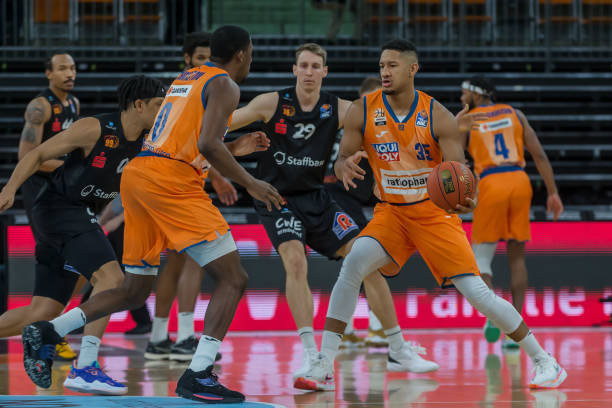 这场比赛的 这场比赛的