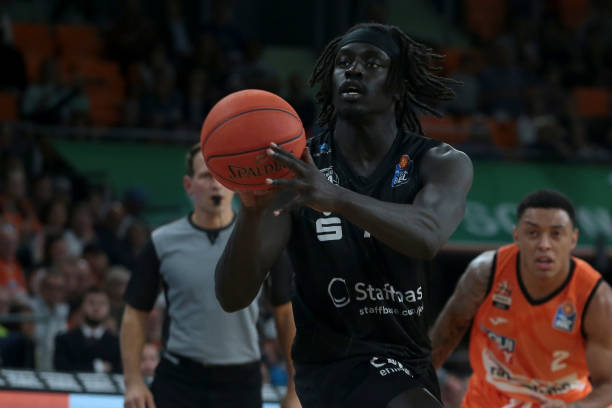 八场不胜的 八场不胜的